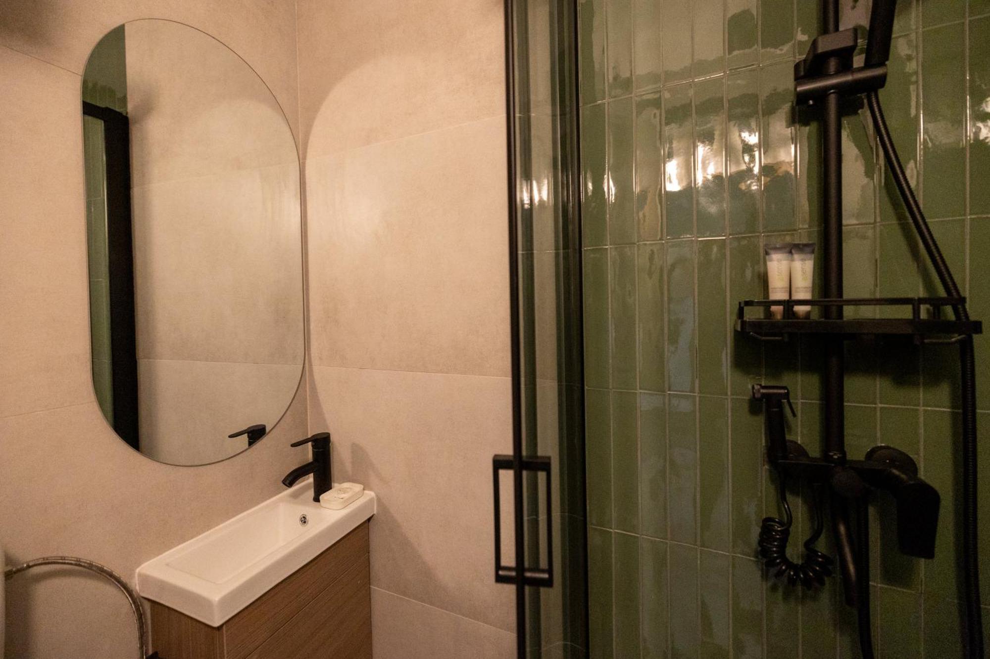 Cozy Studio Retreat - Quiet, Premium Stay Timisoara Bagian luar foto